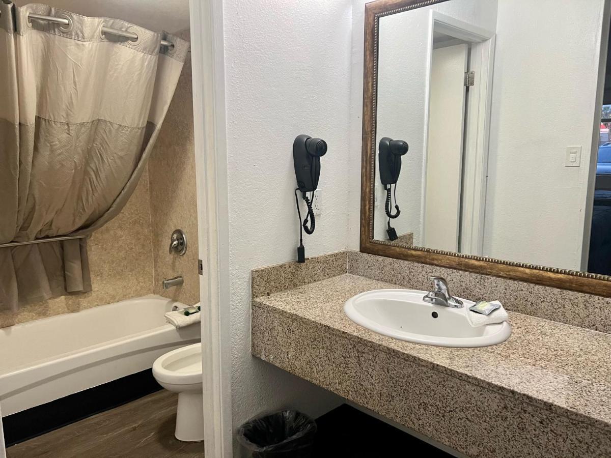 Motel 6 Mesa, Az - Downtown Екстериор снимка